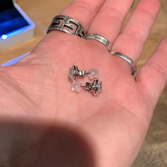 Over 1 cttw Moissanite halo earrings - Picture 4 of 6